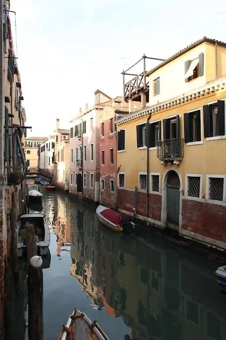 Erbe Canal View Private House Venedig Italien